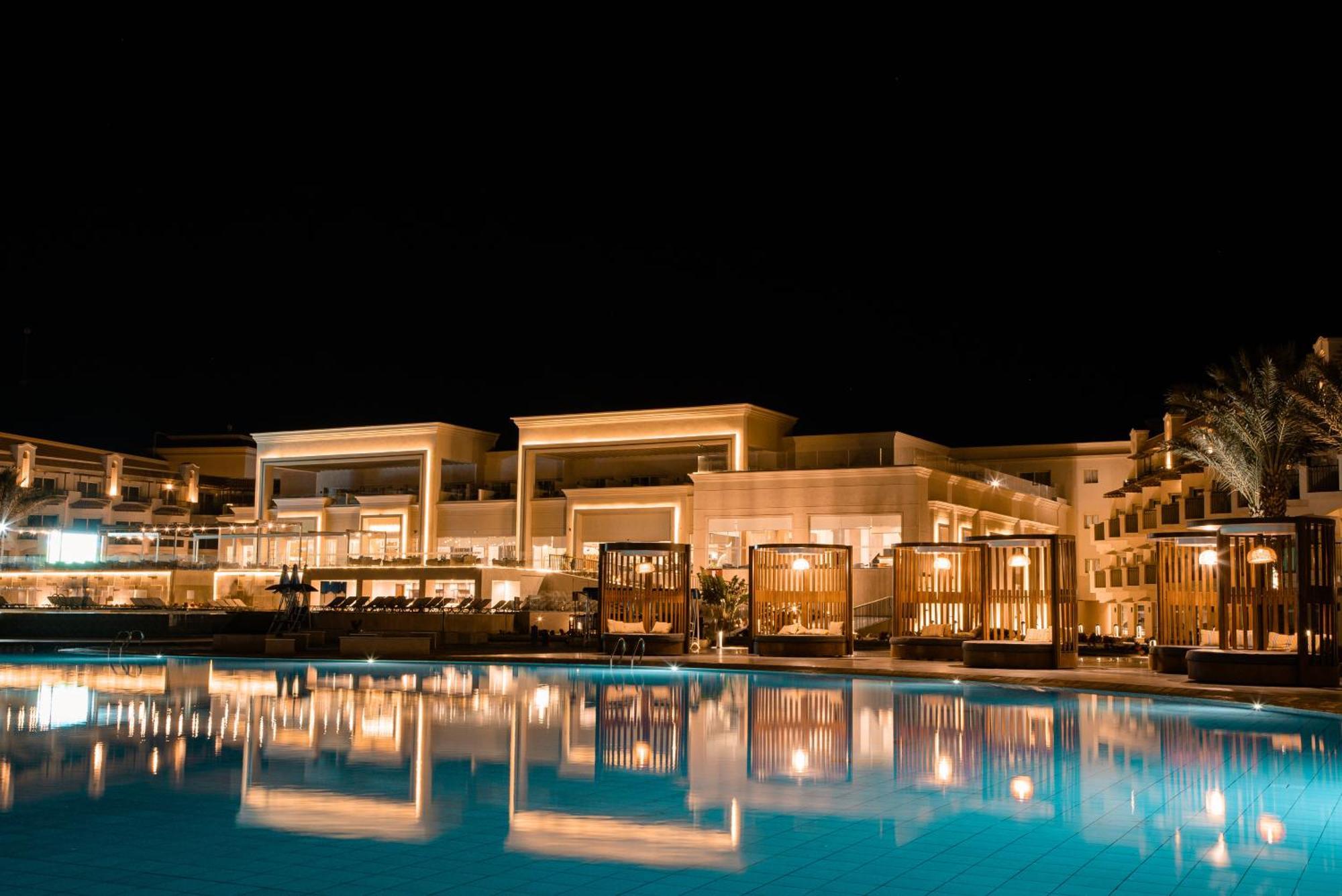 The V Luxury Resort Sahl Hasheesh الغردقة المظهر الخارجي الصورة The St Regis Sharm