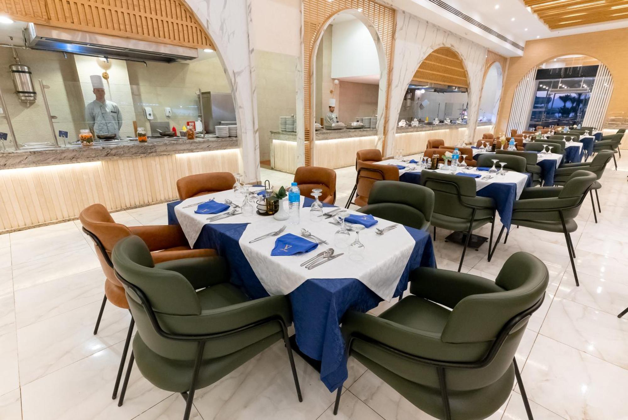 The V Luxury Resort Sahl Hasheesh الغردقة المظهر الخارجي الصورة The restaurant