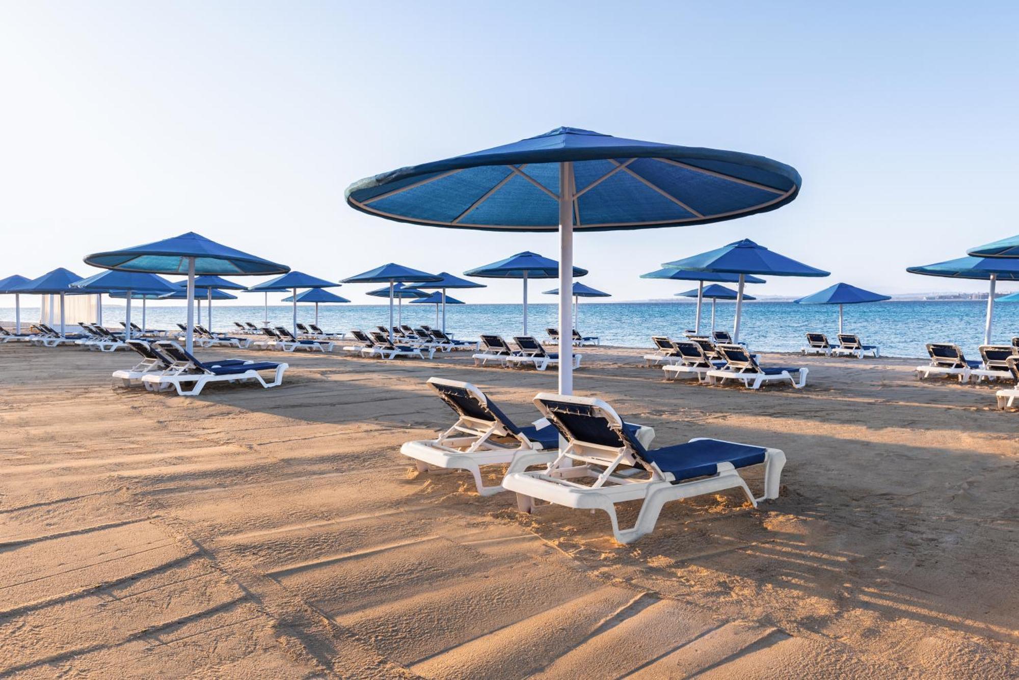 The V Luxury Resort Sahl Hasheesh الغردقة المظهر الخارجي الصورة Beach at the Grand Resort