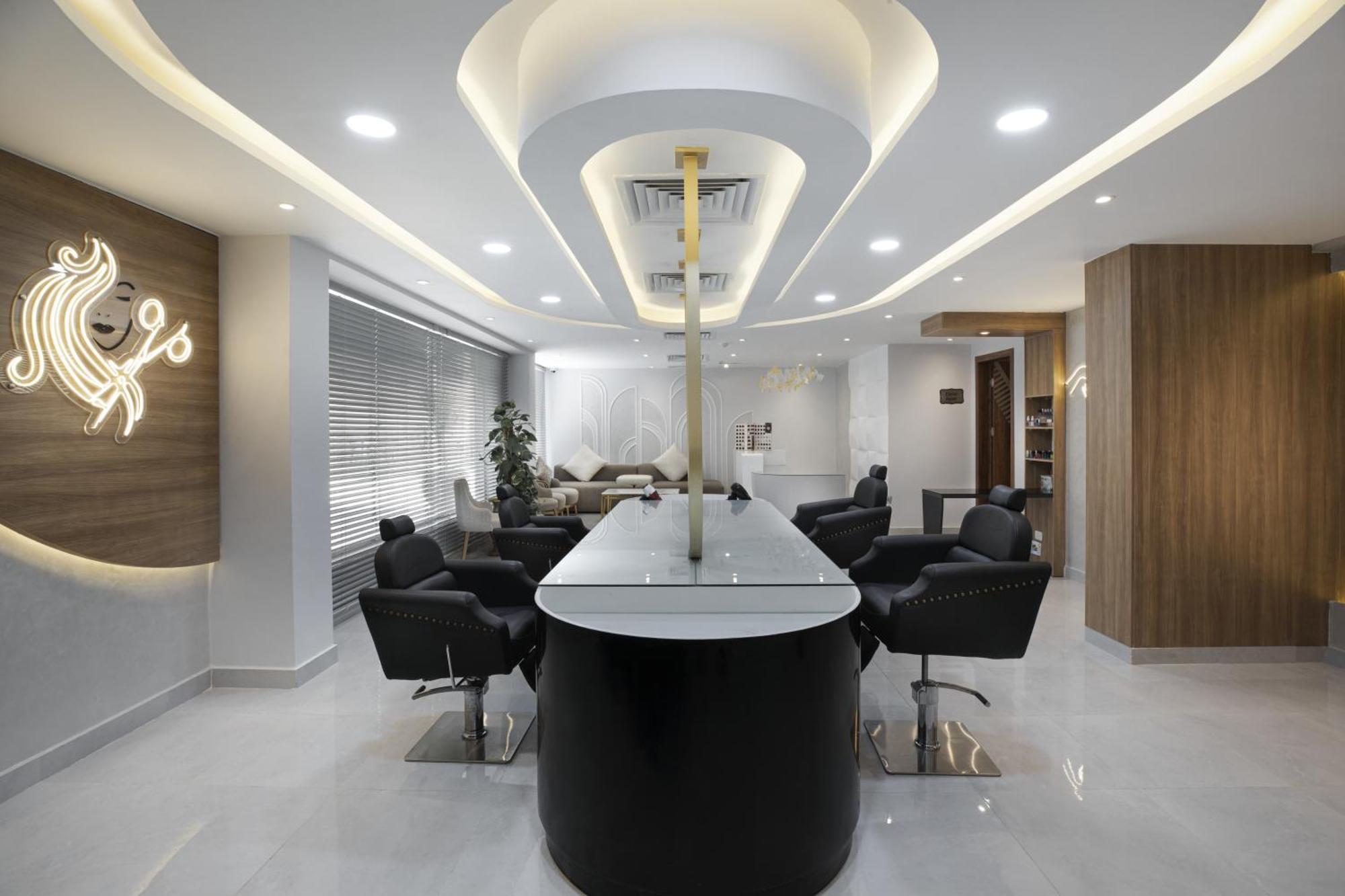 The V Luxury Resort Sahl Hasheesh الغردقة المظهر الخارجي الصورة The interior of a salon in India