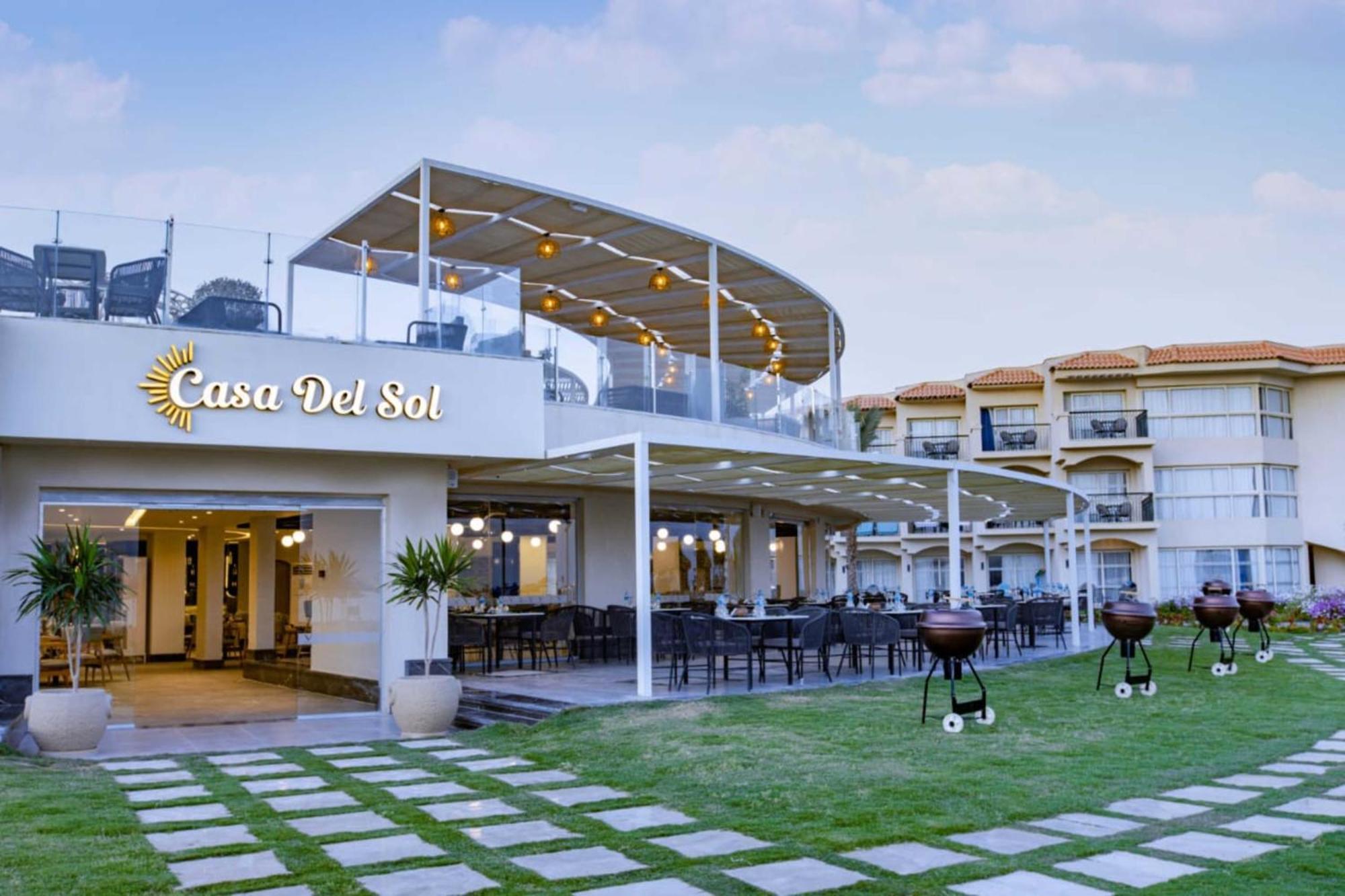 The V Luxury Resort Sahl Hasheesh الغردقة المظهر الخارجي الصورة Casa Del Sol